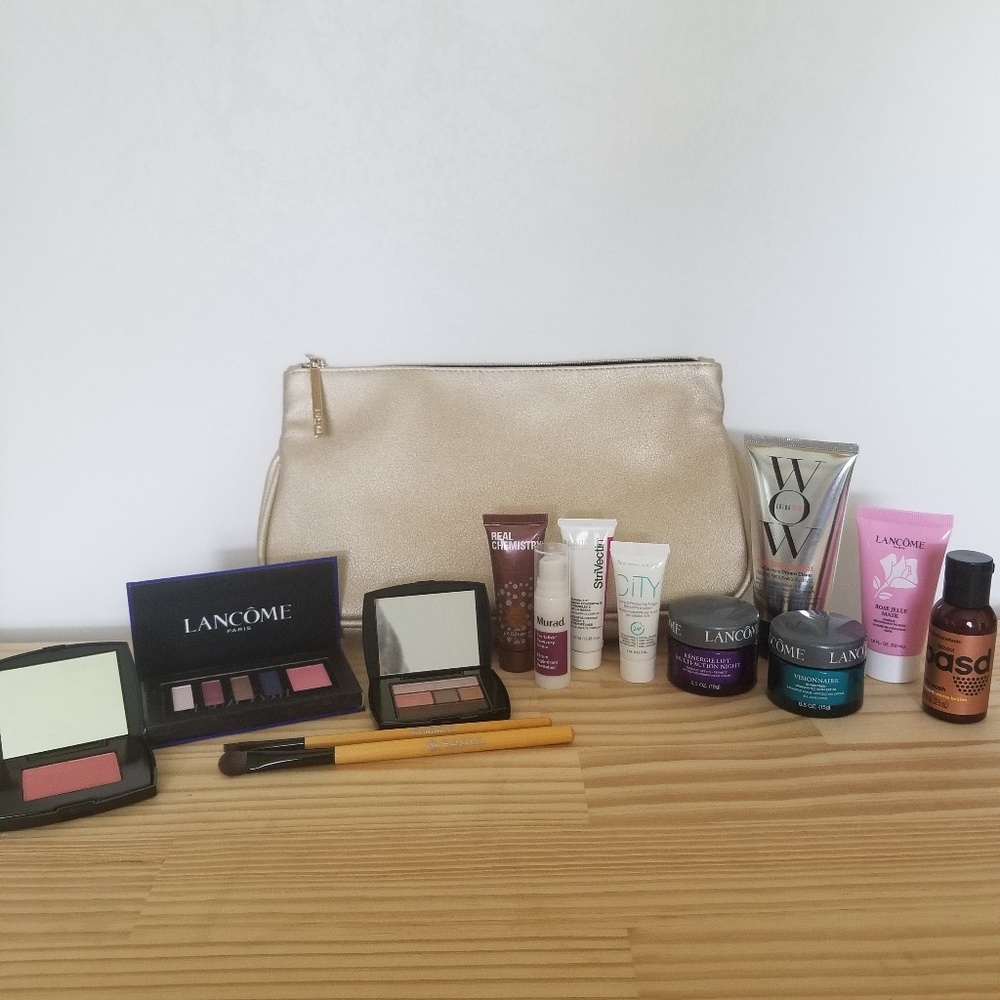 Makeup, skincare, and shower samples
